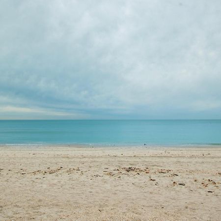 Funshine Sunset Beach セント・ピート・ビーチ エクステリア 写真
